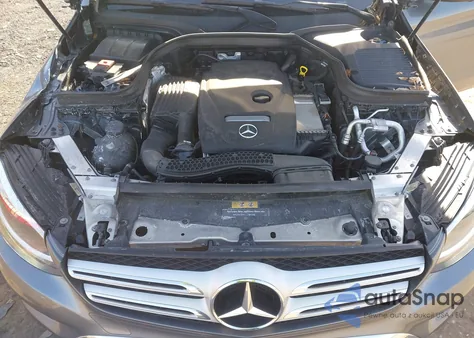 2017 Mercedes-Benz Glc 300 4Matic z USA, uszkodzony, nr VIN WDC0G4KB6HF254705